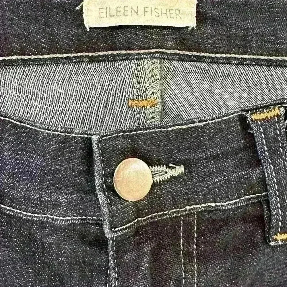 Eileen Fisher Organic Cotton Dark Wash Size 4 - Pre Owned Jeans Stretchy - Picture 4 of 4